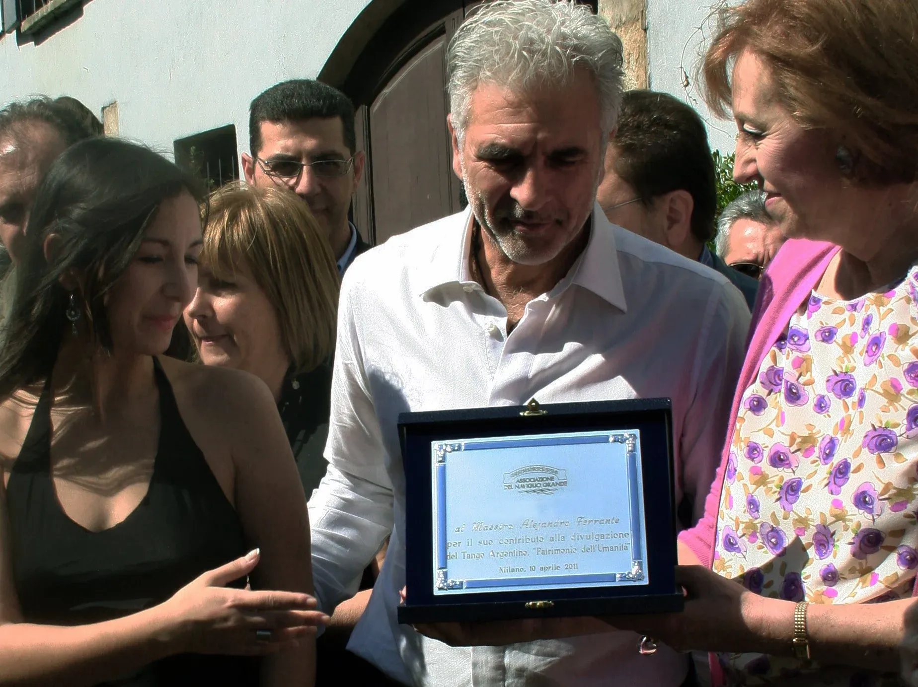 Plaqueta reconocimiento Sindaco di Milán Letizia Moratti